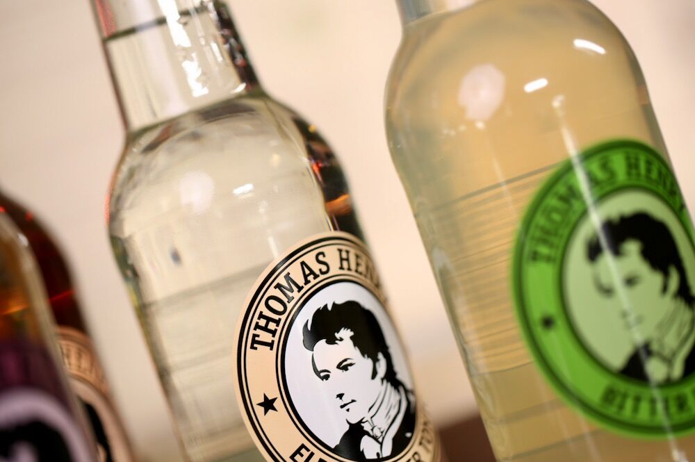 Gin Tasting Thomas Henry