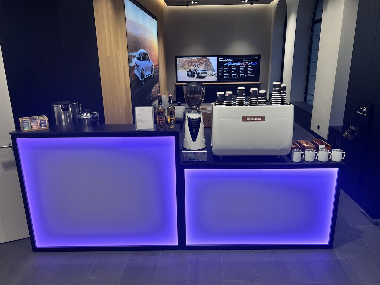 New Light Bar - Moderne Kaffeebar Mit Rgb-Led Beleuchtung