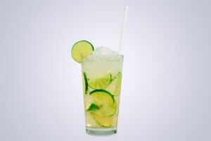 Unsere Cocktailauswahl 19 Ginger Caipirinha 300X200 1
